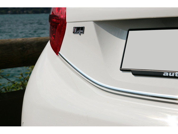 Chrom-Zierleiste f&uuml;r Kofferraum Peugeot 208 12-15 & Peugeot 208 phase 2 15-19