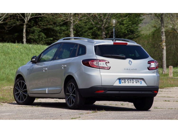 Chrom-Zierleiste f&uuml;r Kofferraum Renault M&eacute;gane III estate 09-12