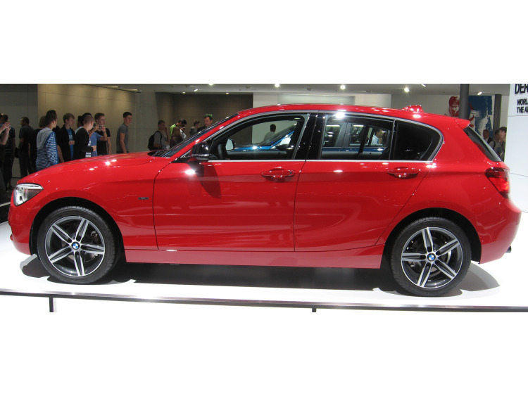 Chromleiste f&uuml;r die untere Fensterkontur BMW S&eacute;rie 1 F20 11-15
