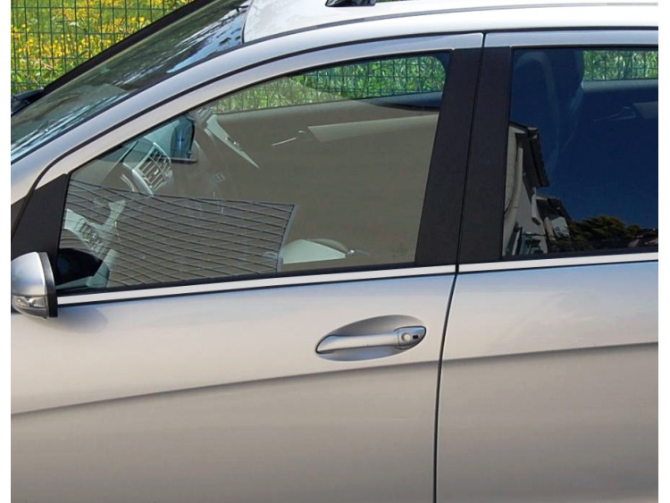 Chromleiste f&uuml;r die untere Fensterkontur Mercedes Classe A W169 04-08 Classe A W169 Phase 2 08-12,W1