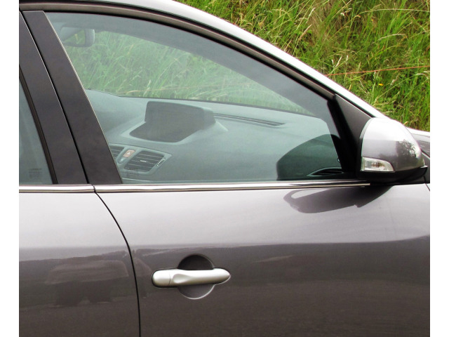 Chromleiste für die untere Fensterkontur Renault Mégane III 0812 Renault Mégane III phase 2 1213 Renault Mégane III phase 3 1321