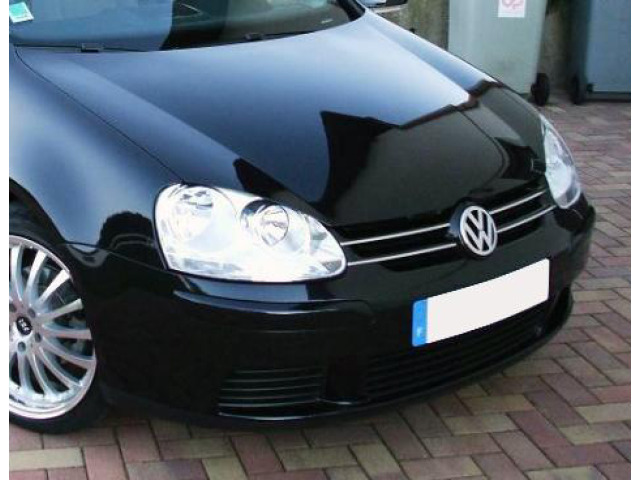 ZierChromleiste für KühlergrillOberteil VW Golf 5