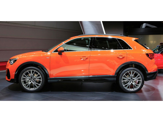 ZierChromleiste für seitliche Autofensterkonturen Audi Q3